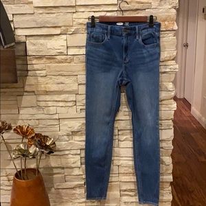 Old Navy High Rise Skinny Jeans (Size 4)